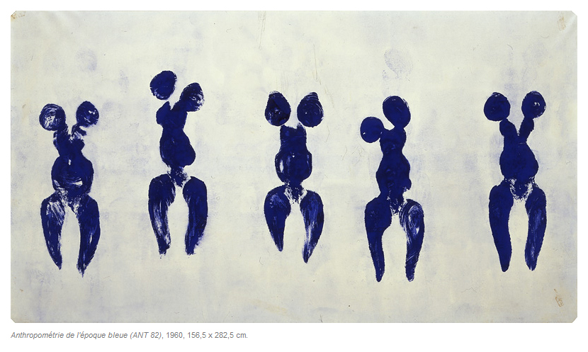 Quand le corps se fait « pinceau vivant » avec Yves Klein